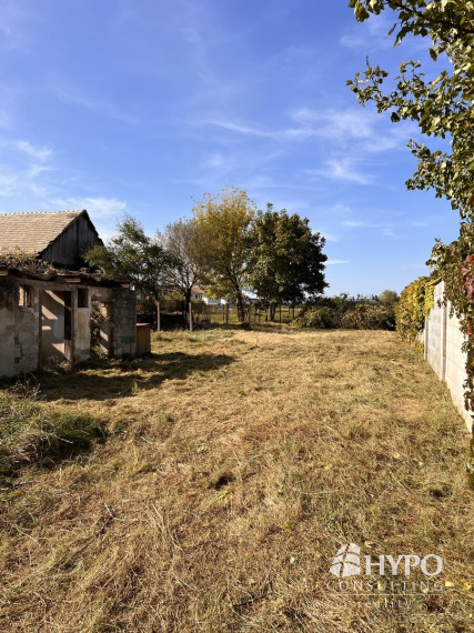 VEĽKÝ BIEL-predaj pozemku priamo v obci