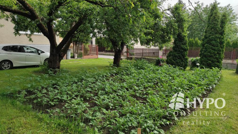 Predaj - priestranný rodinný dom - Diviaky TT