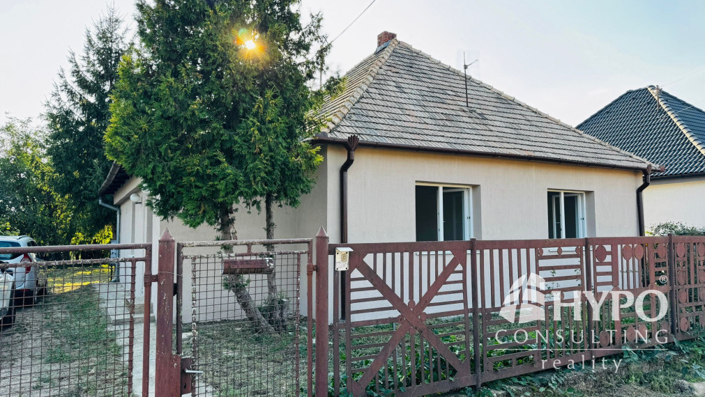 Čiastočne zrekonštruovaný dom 10 minút od mesta Nitra