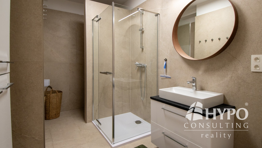 Luxusný veľkometrážny byt na prenájom – Floriánske námestie