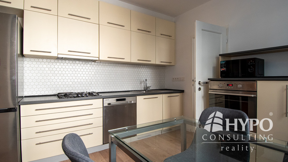 Luxusný veľkometrážny byt na prenájom – Floriánske námestie