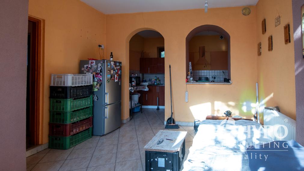 Priestranný dom s veľkým pozemkom vhodný aj na investíciu