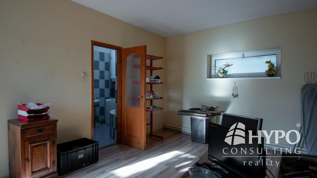 Priestranný dom s veľkým pozemkom vhodný aj na investíciu