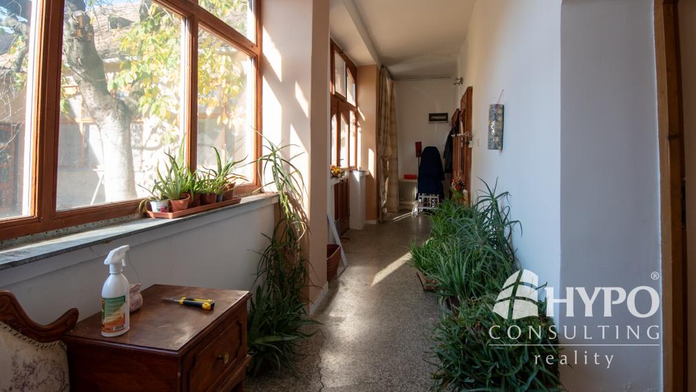 Priestranný dom s veľkým pozemkom vhodný aj na investíciu