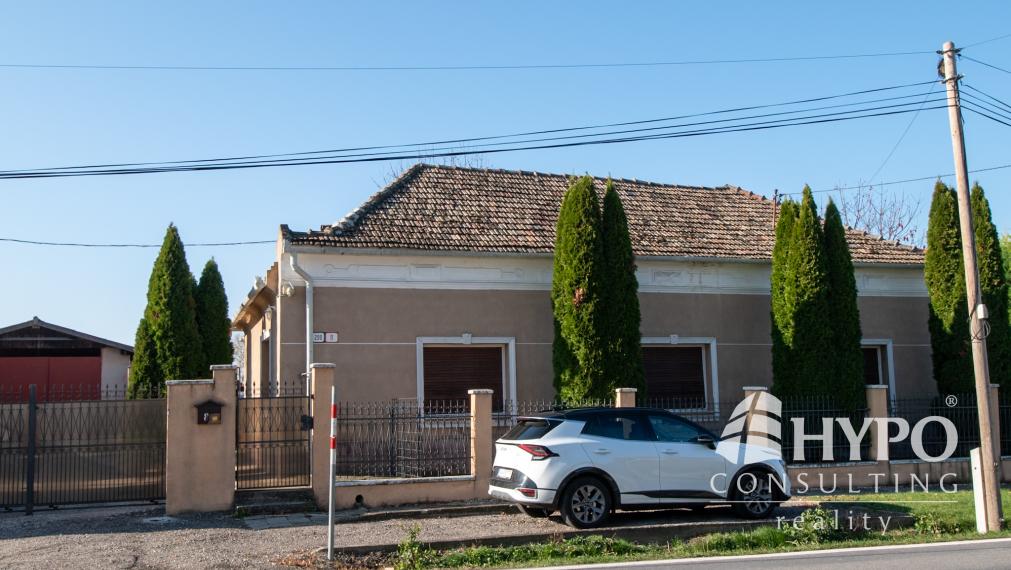 Priestranný dom s veľkým pozemkom vhodný aj na investíciu