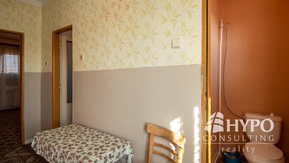 Starší trojpodlažný dom blízko centra