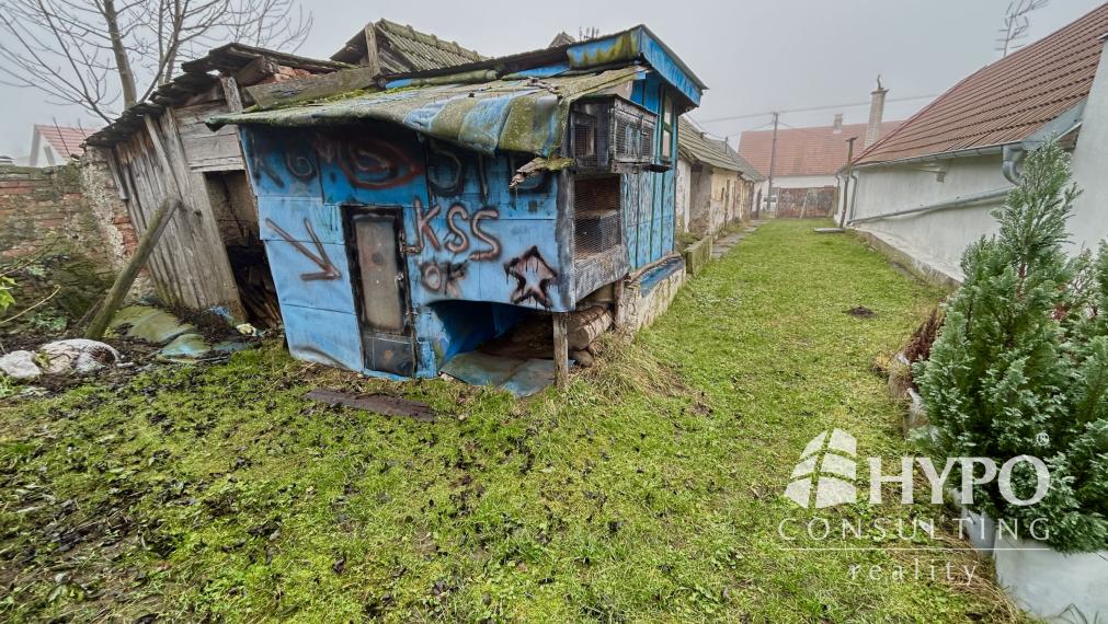 Dom a pozemok 2421m2 Investičná ponuka 82€/m2 pri Malackách