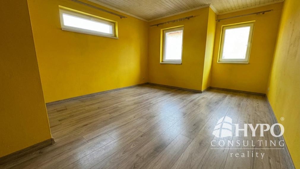 Novostavba s primerane veľkým pozemkom v tichej lokalite