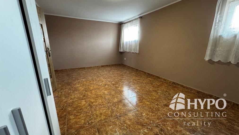 Novostavba s primerane veľkým pozemkom v tichej lokalite