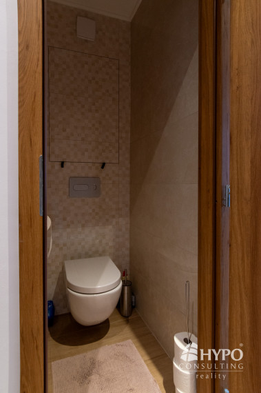 3‑izbový byt s balkónom po rekonštrukcii - Dúbravka