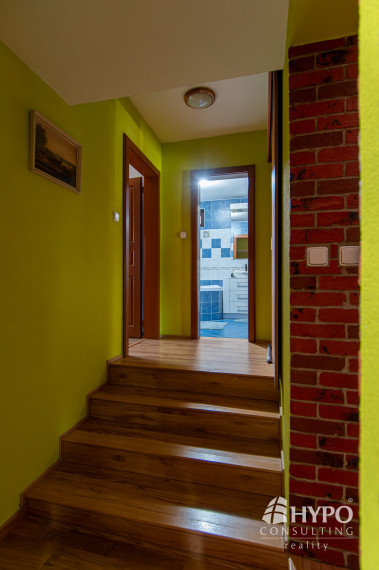 HORNÉ SALIBY-nadštandarné bývanie-8 izieb, sauna, vírivka, garáže, pozemok 1840 m2