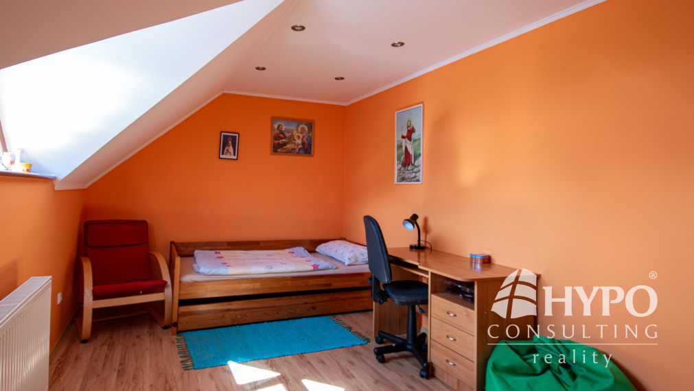 HORNÉ SALIBY-nadštandarné bývanie-8 izieb, sauna, vírivka, garáže, pozemok 1840 m2