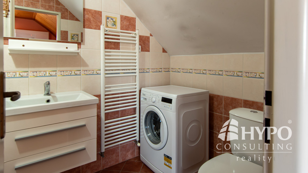 HORNÉ SALIBY-nadštandarné bývanie-8 izieb, sauna, vírivka, garáže, pozemok 1840 m2