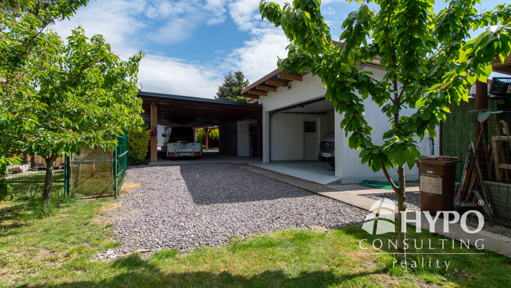 HORNÉ SALIBY-nadštandarné bývanie-8 izieb, sauna, vírivka, garáže, pozemok 1840 m2