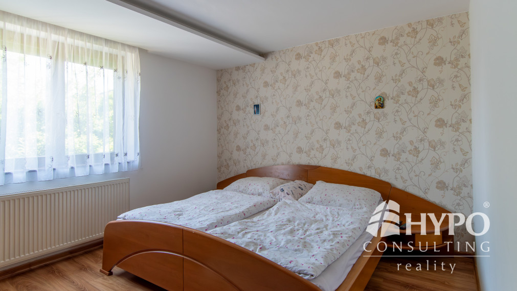 HORNÉ SALIBY-nadštandarné bývanie-8 izieb, sauna, vírivka, garáže, pozemok 1840 m2