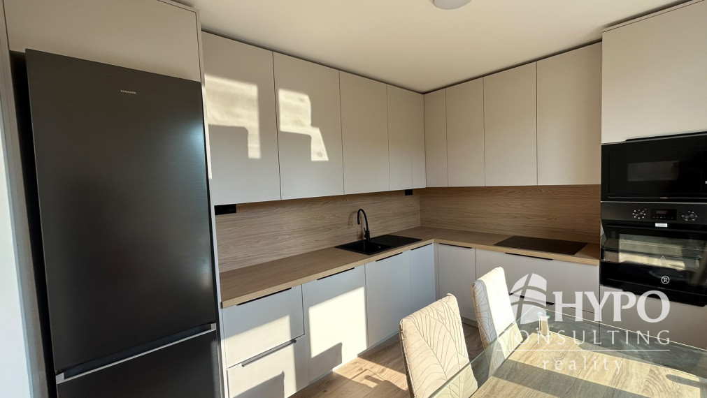 Na predaj 3 izbový byt veľkometrážny 85m2 Vrútky