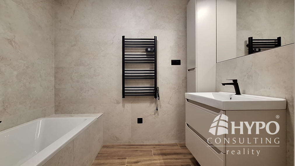 Na predaj 3 izbový byt veľkometrážny 85m2 Vrútky