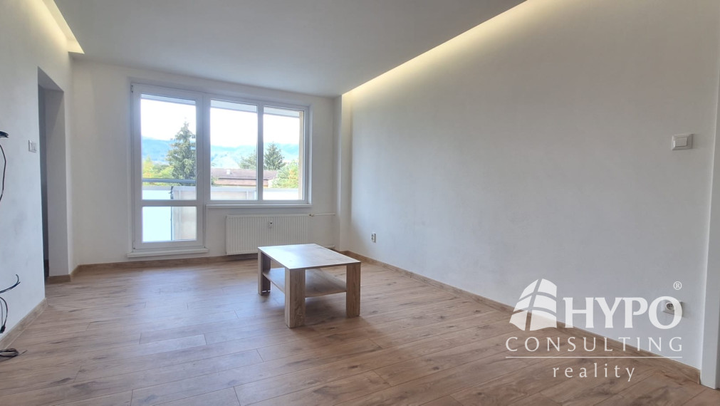 Na predaj 3 izbový byt veľkometrážny 85m2 Vrútky
