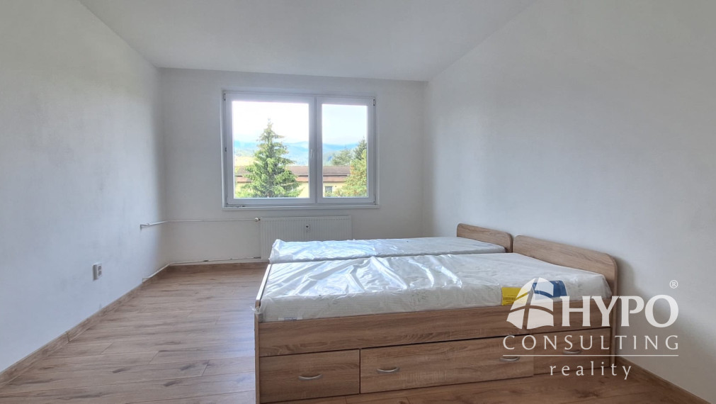 Na predaj 3 izbový byt veľkometrážny 85m2 Vrútky