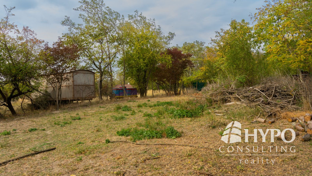 Kaskádovitý off-grid raj (19,3 a) s cestou, Stupava