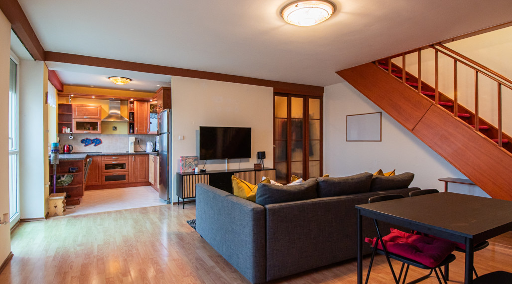 Priestranný 3izbový mezonet v novostavbe z roku 2000