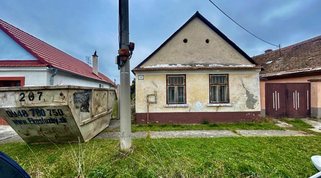 Dom a pozemok 2421m2 Investičná ponuka 82€/m2 pri Malackách