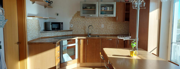 MODRA-predaj priestranného 3 izb. bytu s výbornou terasou  v príjemnom prostredí