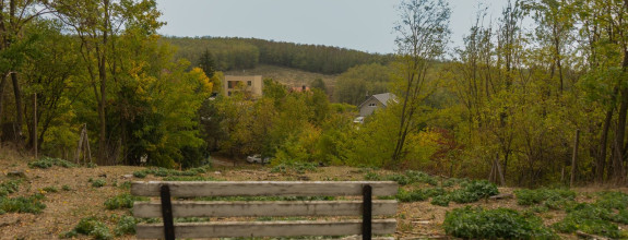 Kaskádovitý off-grid raj (19,3 a) s cestou, Stupava