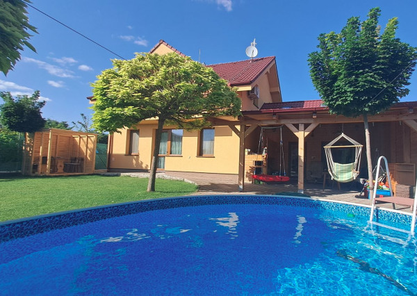 SENEC - predaj 5 izb. samostatného rodinného domu-ideálne bývanie pre rodinu