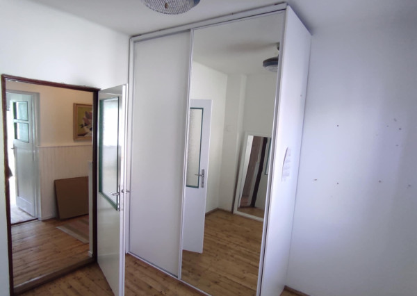 Predaj - priestranný rodinný dom - Diviaky TT